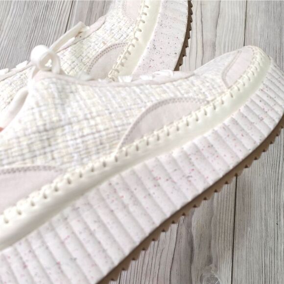 (20-3829) Universal Thread Shoes Sz 11 - Picture 4 of 9